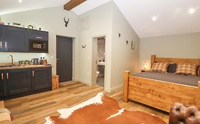 Dragonstone Lodge
